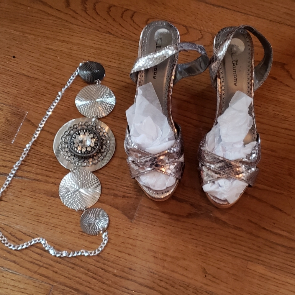 CL by Laundry Silver Shoes, (Belt not included)